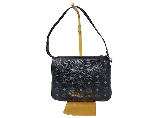 Borsa a spalla pochette in pelle MCM Visetos nera Nero