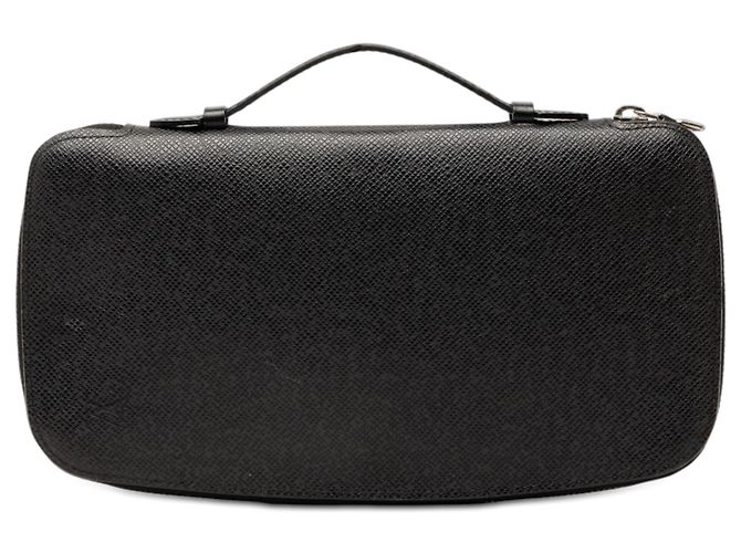 Louis Vuitton Black Taiga Atoll Organizer