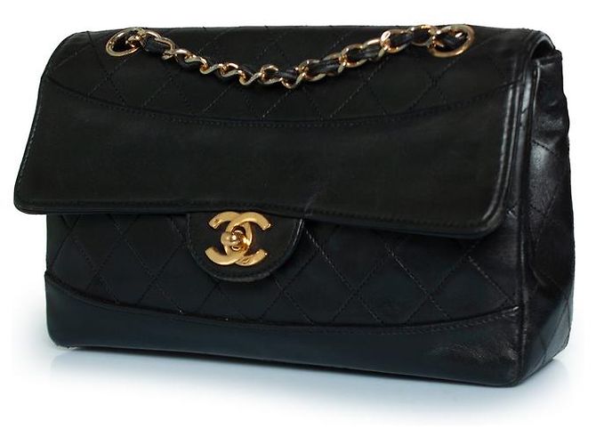 Chanel, Klassische Umhängetasche in Schwarz