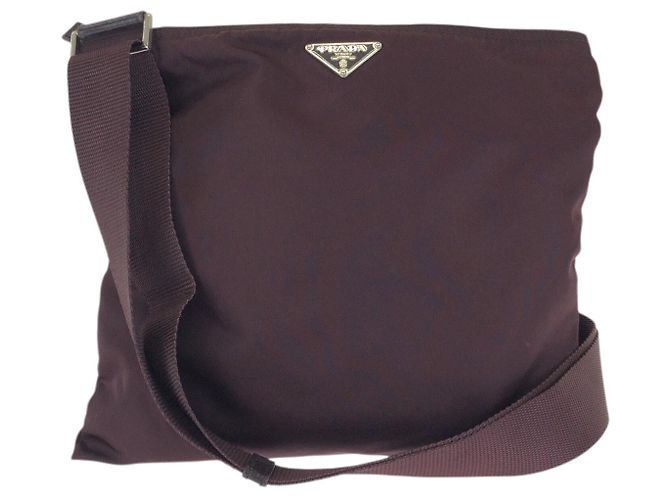 Borsa a spalla Prada in nylon tessuto con logo triangolare Rosso