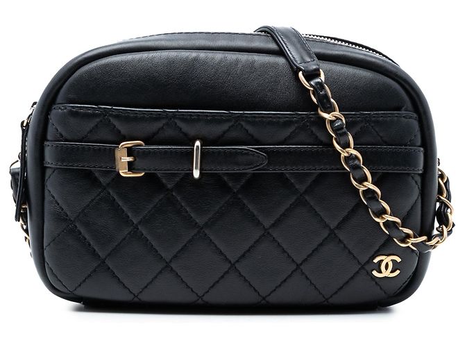 Chanel Pequena Bolsa de Câmera em Couro de Cordeiro Matelassé com Fivela Preto