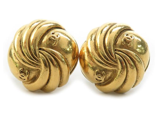 Timeless Orecchini a clip dorati Chanel D'oro