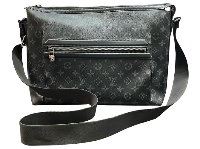 Bolsa de Ombro Odyssée PM da Louis Vuitton Marrom Monograma