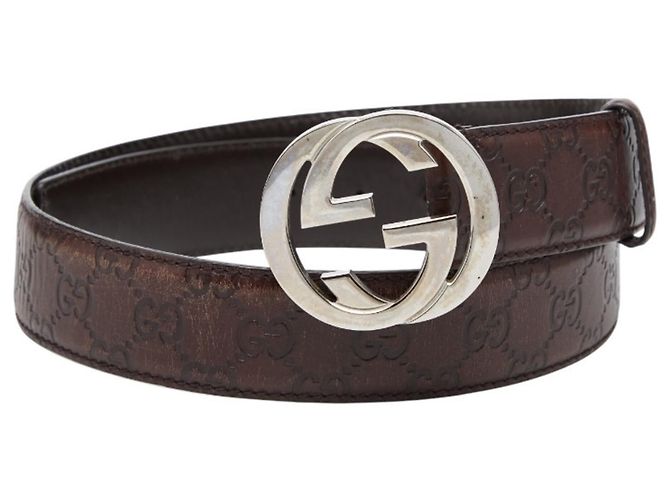 Cinto de couro marrom com padrão GG da Gucci