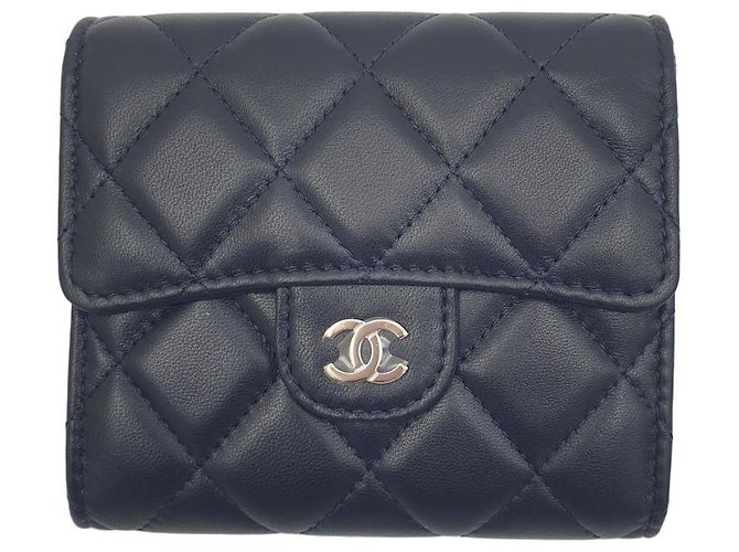Chanel Classic Small Flap Wallet, Lambskin Leather, Navy blue Dark blue