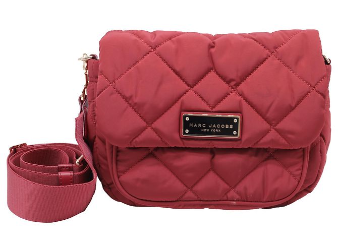 Bolsa tiracolo Marc Jacobs Quilted Utility em nylon vermelho Bordeaux