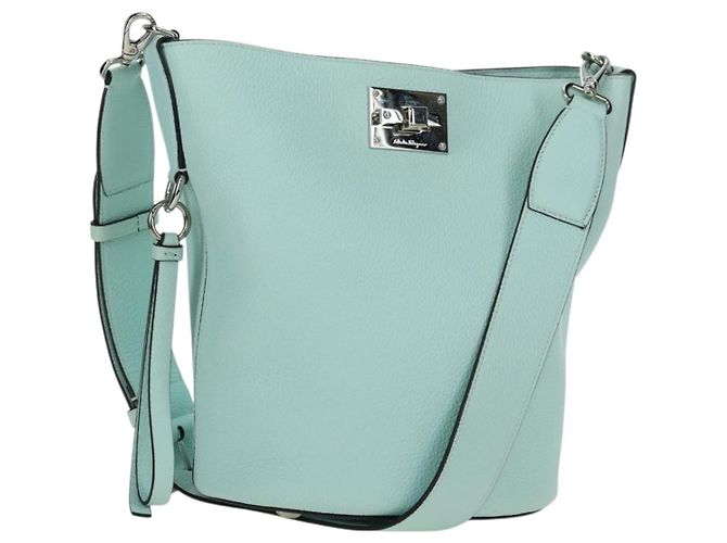 Borsa a Spalla Salvatore Ferragamo Gancini in Pelle Argento Peppermint Auth BD070AV Verde