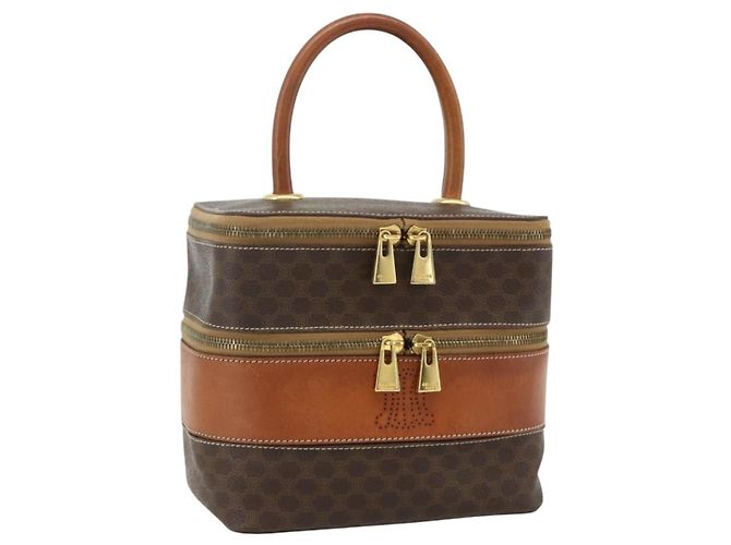 Céline Bolsa de Maquiagem CELINE Macadam Canvas PVC Couro Marrom Ouro Auth 178930A Dourado
