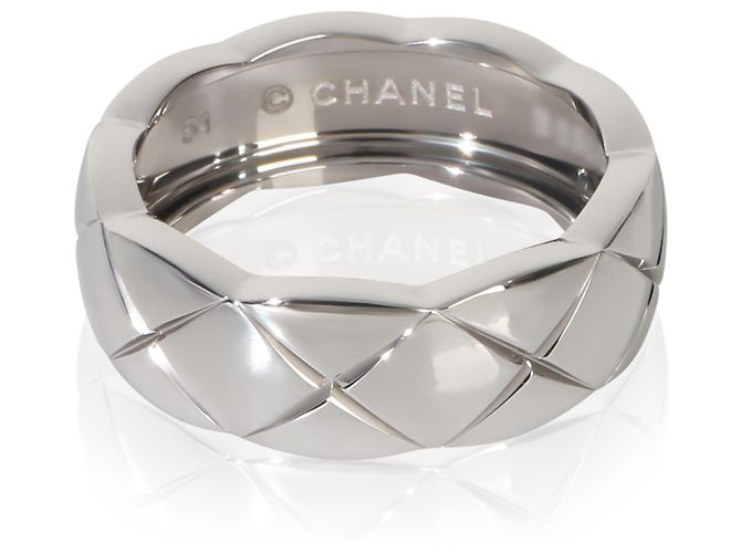 Bague Coco Crush Chanel en or blanc, petit modèle