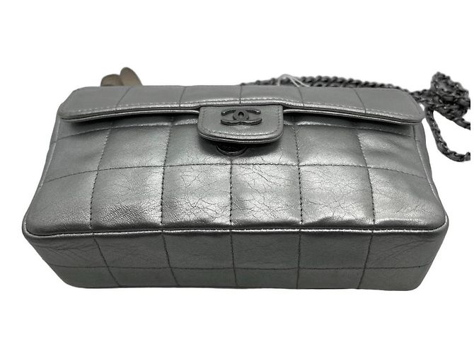 Chanel CFmini Bolsa de couro prateado Prata