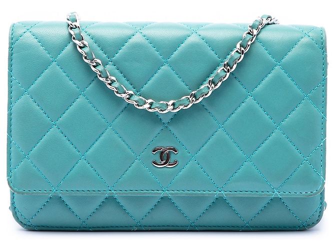 Chanel Blue CC gestepptes Lammleder Wallet On Chain Blau Türkis