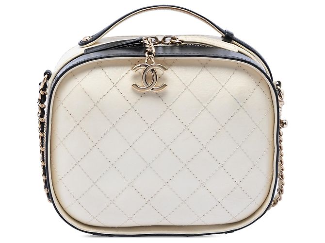 Vanity Necessaire Chanel Beige Small CC em couro de vitelo amassado
