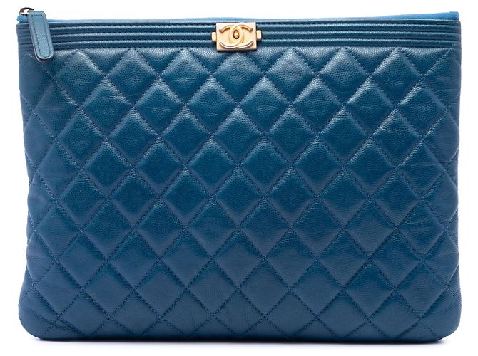 Chanel Blue Medium Quilted Caviar Boy O Case Clutch Blu scuro