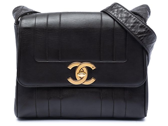 Chanel Black CC Vertical Quilt Lambskin Flap Noir