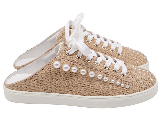 Stuart Weitzman Goldie Mules in Beige Raffia