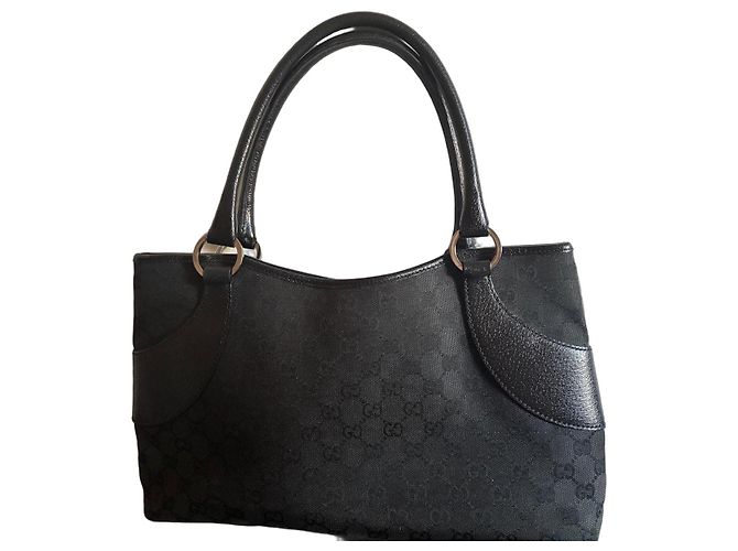 Gucci GG Supreme Handtasche Schwarz