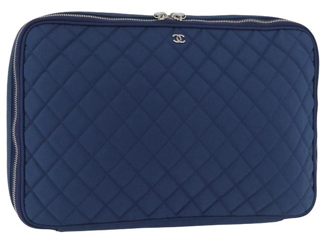 CHANEL Matelasse Christmas 2012 Capa de PC Nylon Azul Prata CC Autêntica 178958A