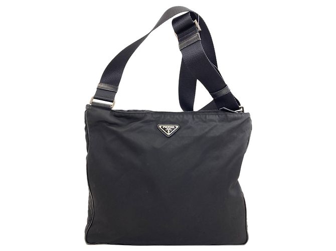 Bolsa de ombro em nylon preto Prada