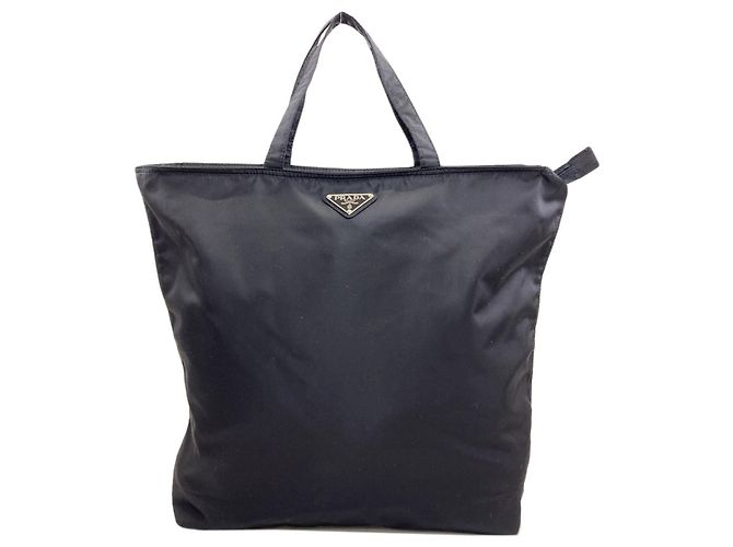 Prada Handtasche aus schwarzem Nylon