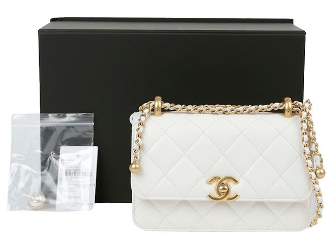 Chanel Bolsa de ombro e crossbody Mini Flap Chain com logo CC White