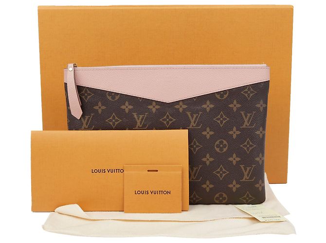 Louis Vuitton Pochette Daily Marron