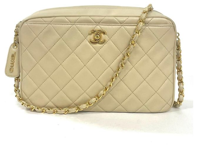 Bolso de Hombro Chanel Matelassé Chain Beige