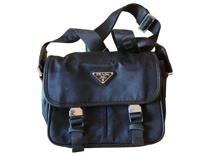 Prada Borsa a Tracolla in Nylon Nero e Pelle