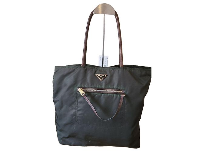 Prada Bolso Tote de Nylon Verde Oscuro