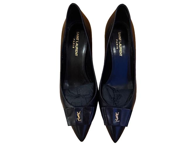 Saint Laurent YSL Leather Pointed-Toe Flats Black