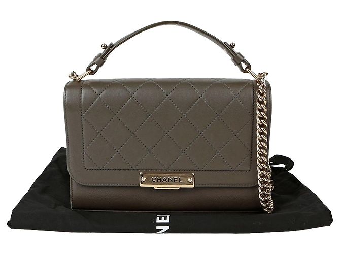 Chanel Borsa Tote a Spalla Label Click Medium Grigio