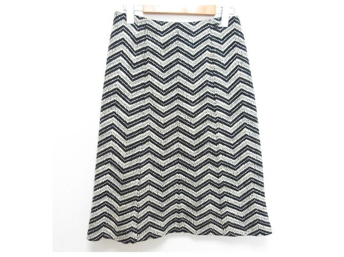Timeless Chanel Chevron Coco Mark Tweed-Rock Schwarz Silber Weiß