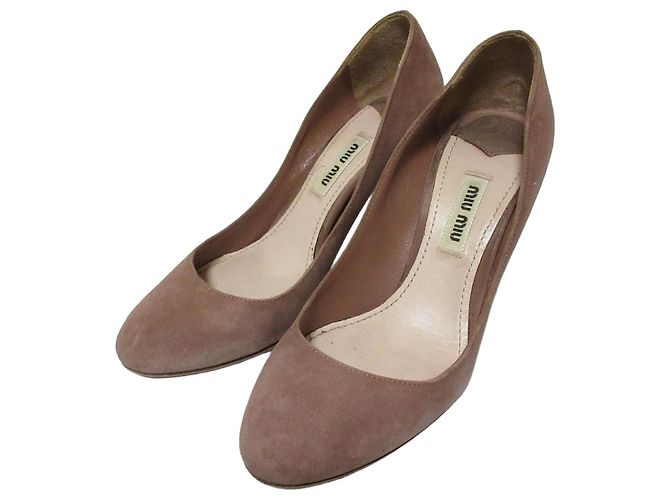 Miu Miu Plain Toe Suede Pumps Brown