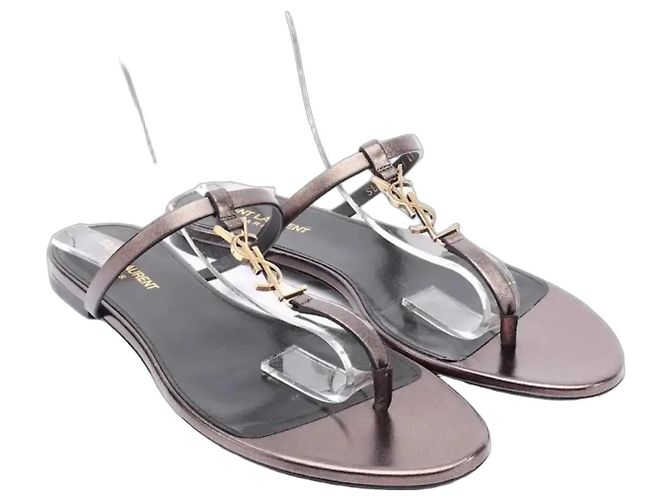 Saint Laurent Cassandra Metallic-Leder Sandalen Anthrazitgrau