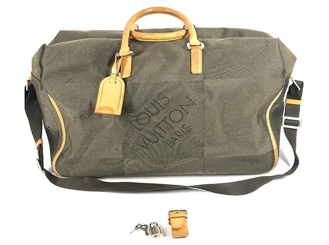 Bolso de Viaje Louis Vuitton Damier Geant Souverain Caqui