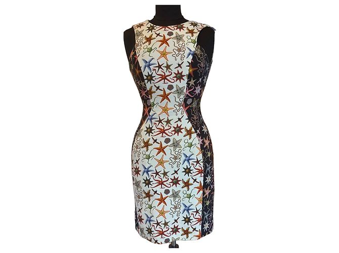 Vestido sheath Versace Trésor de la Mer com padrão de estrelas do mar