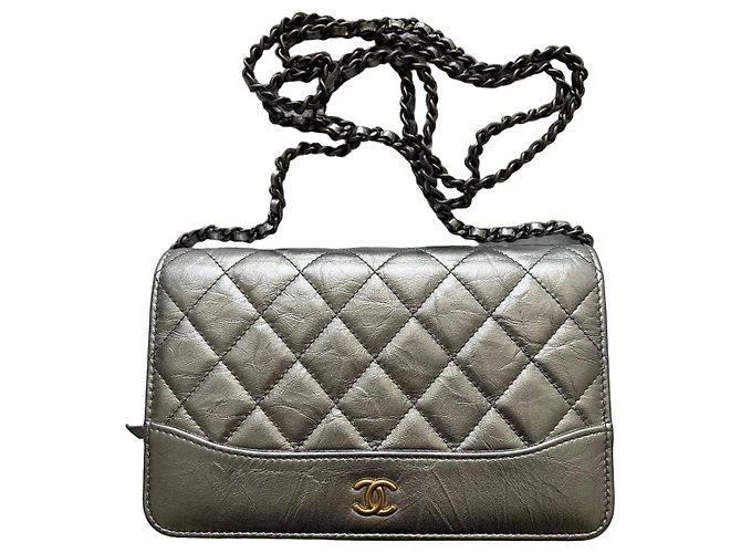 Chanel Wallet on Chain WOC Silberfarbenes Leder