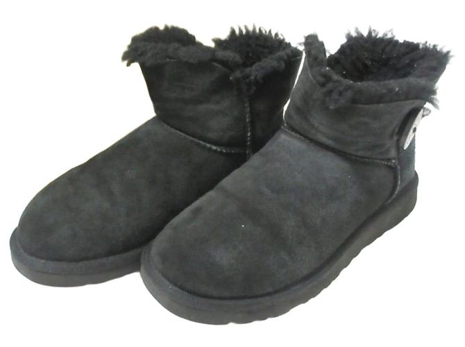 Autre Marque Botas de piel de oveja UGG MINI BAILEY BUTTON Negro