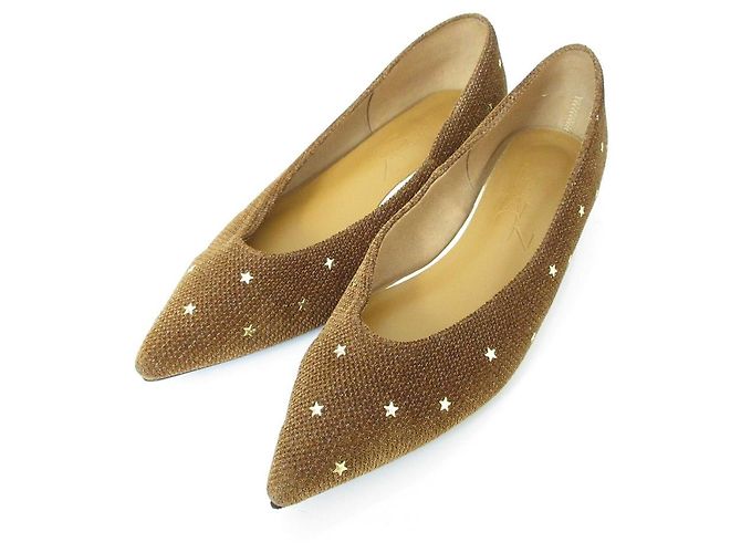 Autre Marque Scarpe basse in velluto Le Talon Pointed Star Studs Marrone Cammello