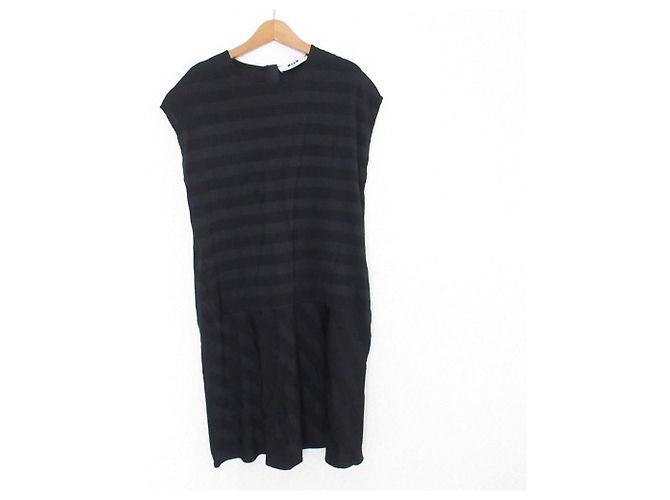 Autre Marque MSGM Streifenkleid Schwarz