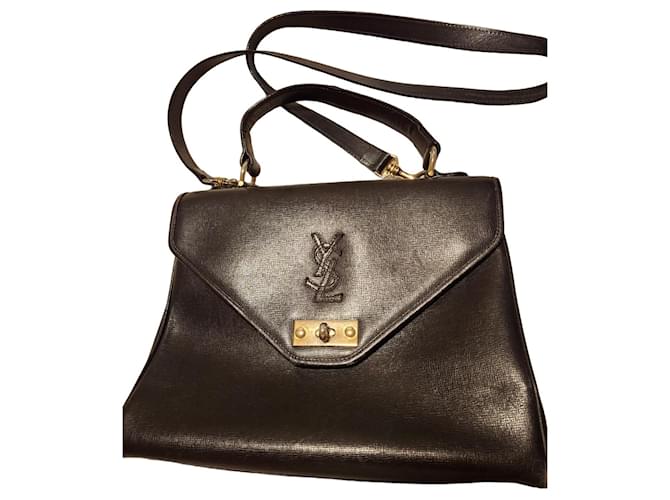Sac à main Yves Saint Laurent Cassandra en cuir noir 