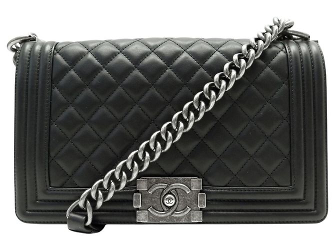 Le Boy BOLSA CHANEL BOY MEDIUM A67086 EM COURO MATELASSÊ COM ALÇA Preto