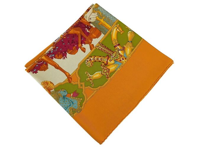 Hermès Sciarpa Carre 90 HERMES in seta multicolore 