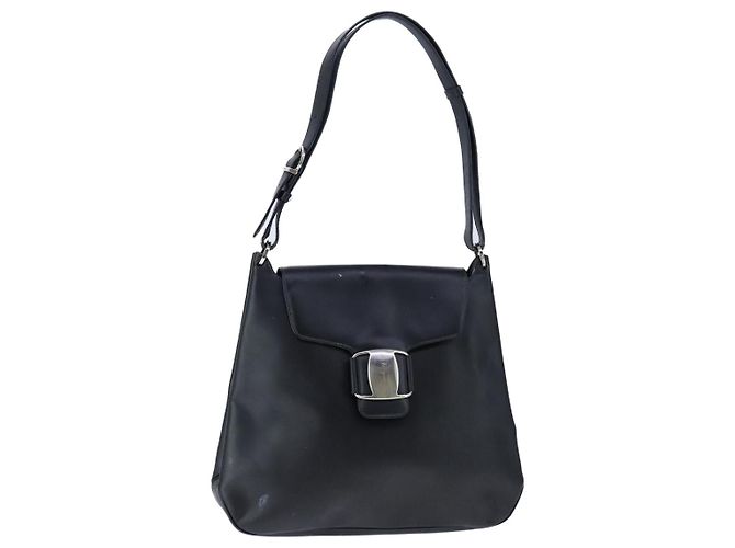 Salvatore Ferragamo Vara Leather Nero