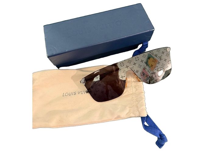 Gafas de sol Louis Vuitton Monogram Shield Negro