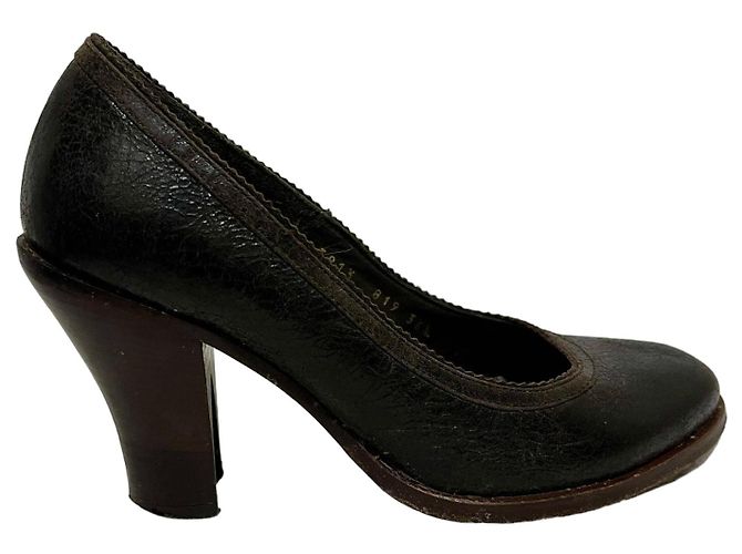 Dries Van Noten Klassische braune Pumps mit Mandelform Dunkelbraun