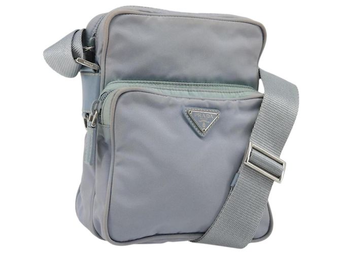 Bolsa de Ombro PRADA Nylon Azul Claro Prata Auth hk3738