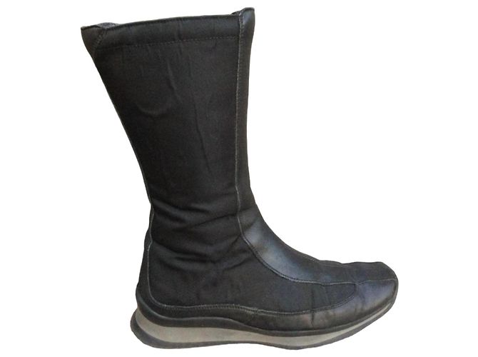 Botas Prada em couro e nylon Preto