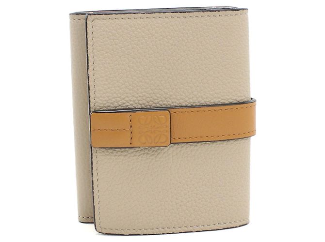 Cartera tríptico para mujer Loewe en beige