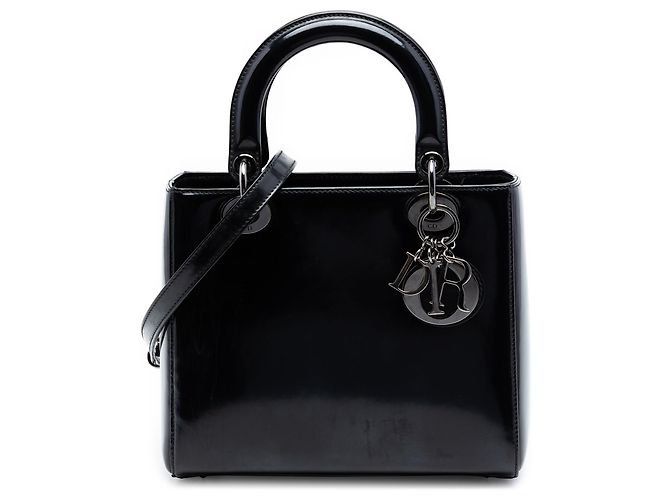 Lady Dior en charol negro, tamaño Medium
