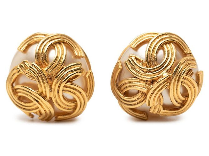 Pendientes Triple Chanel Coco Mark Dorado